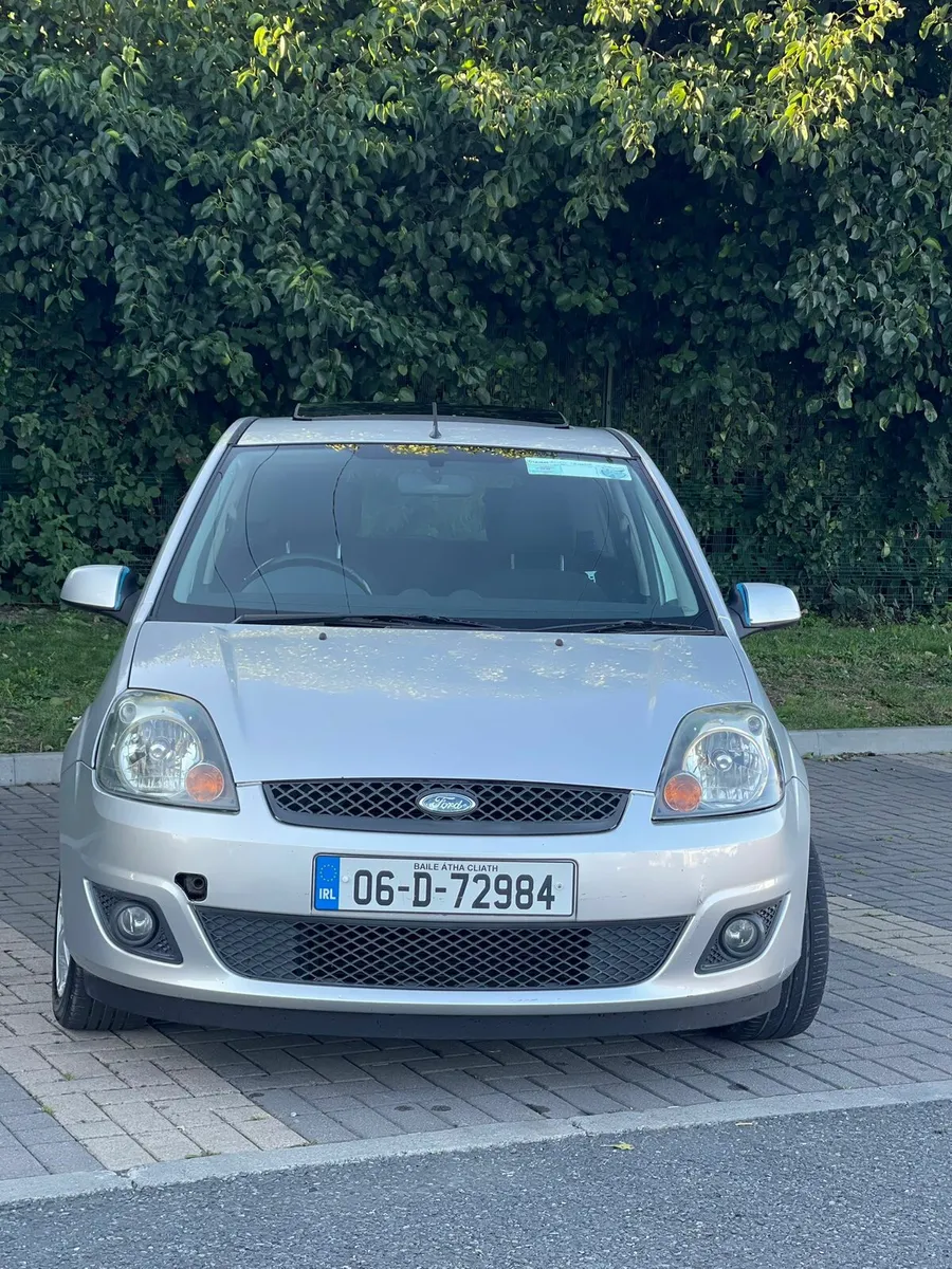 FORD FIESTA O6 MANUAL - Image 1