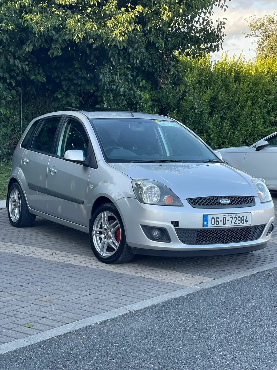 FORD FIESTA O6 MANUAL - Image 2