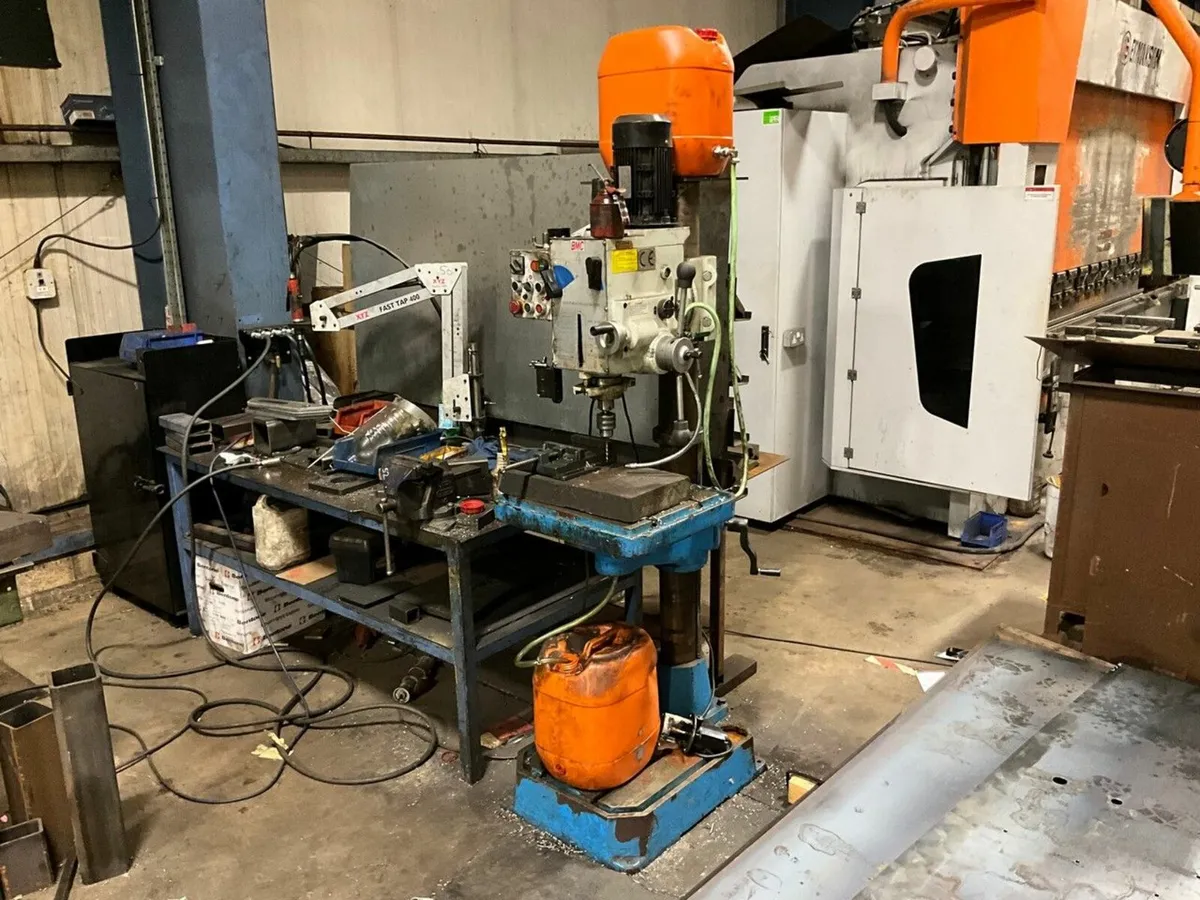 BMC ZS40B 3 PHASE GEARED HEAD PILLAR DRILL - Image 3
