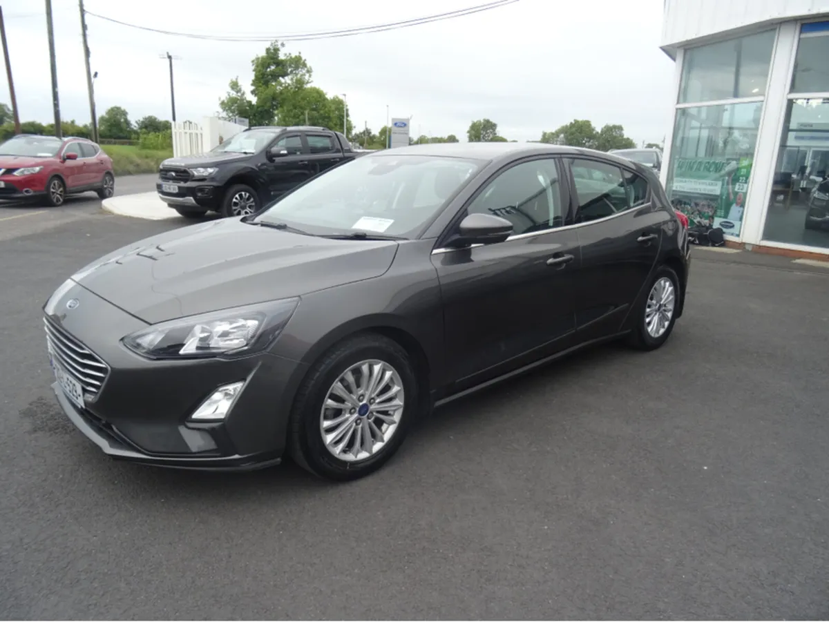 Ford Focus TITANIUM  **AUTOMATIC** 1.5TD - Image 2