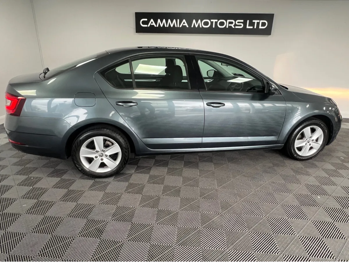 Skoda Octavia *SKODA OCTAVIA* *MANUAL* *BT AUDIO* - Image 4