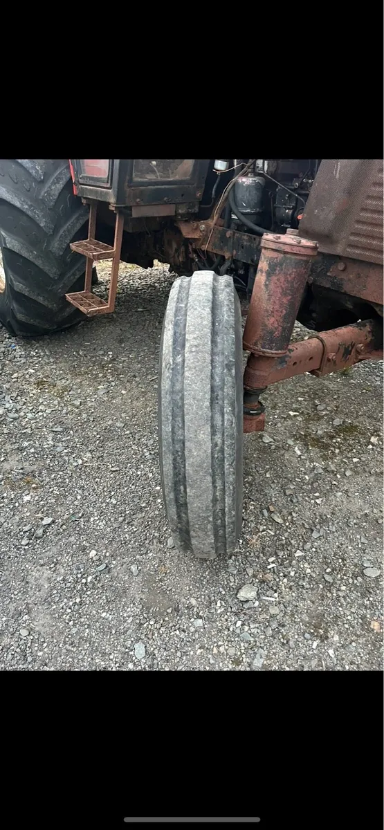 2 TRACTOR WHEELS - Image 2
