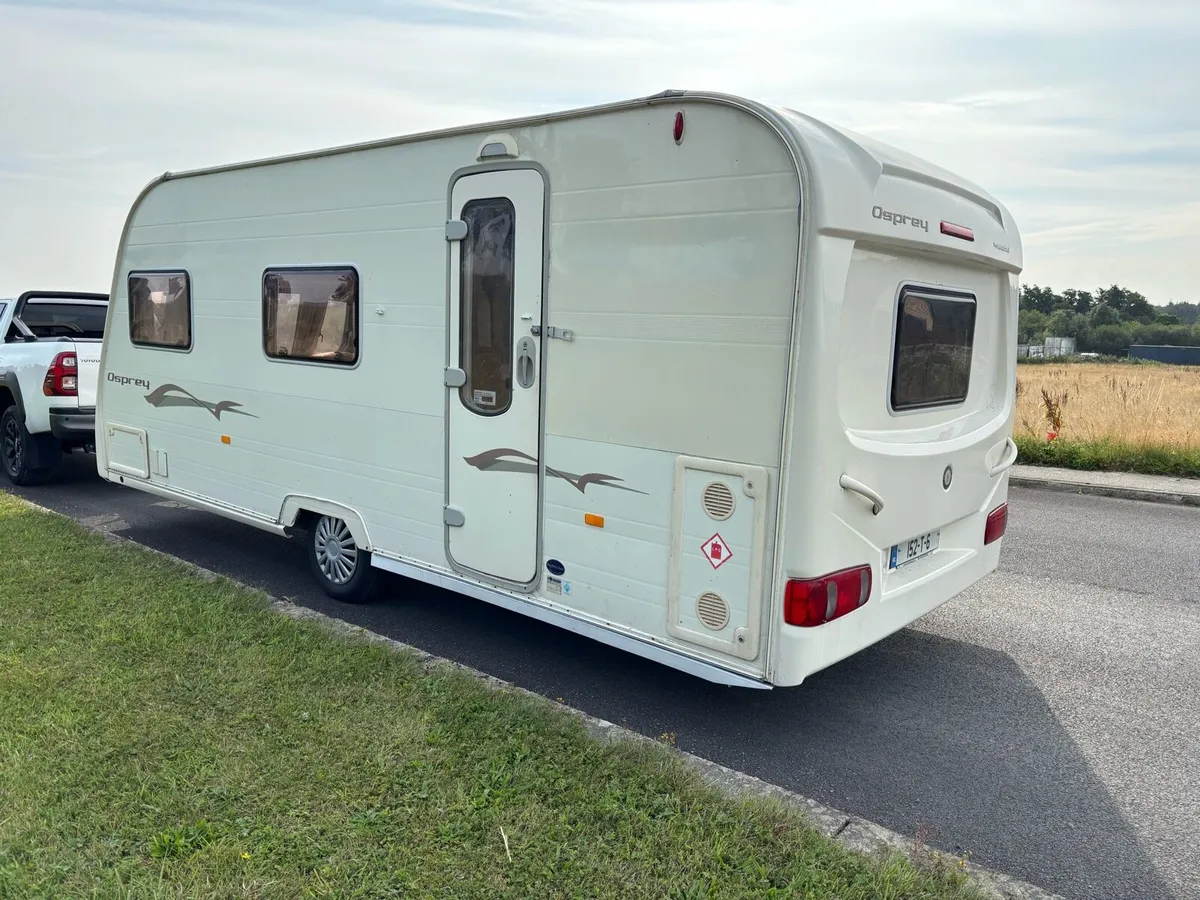 Bargain * Avondale 4 berth caravan - Image 2