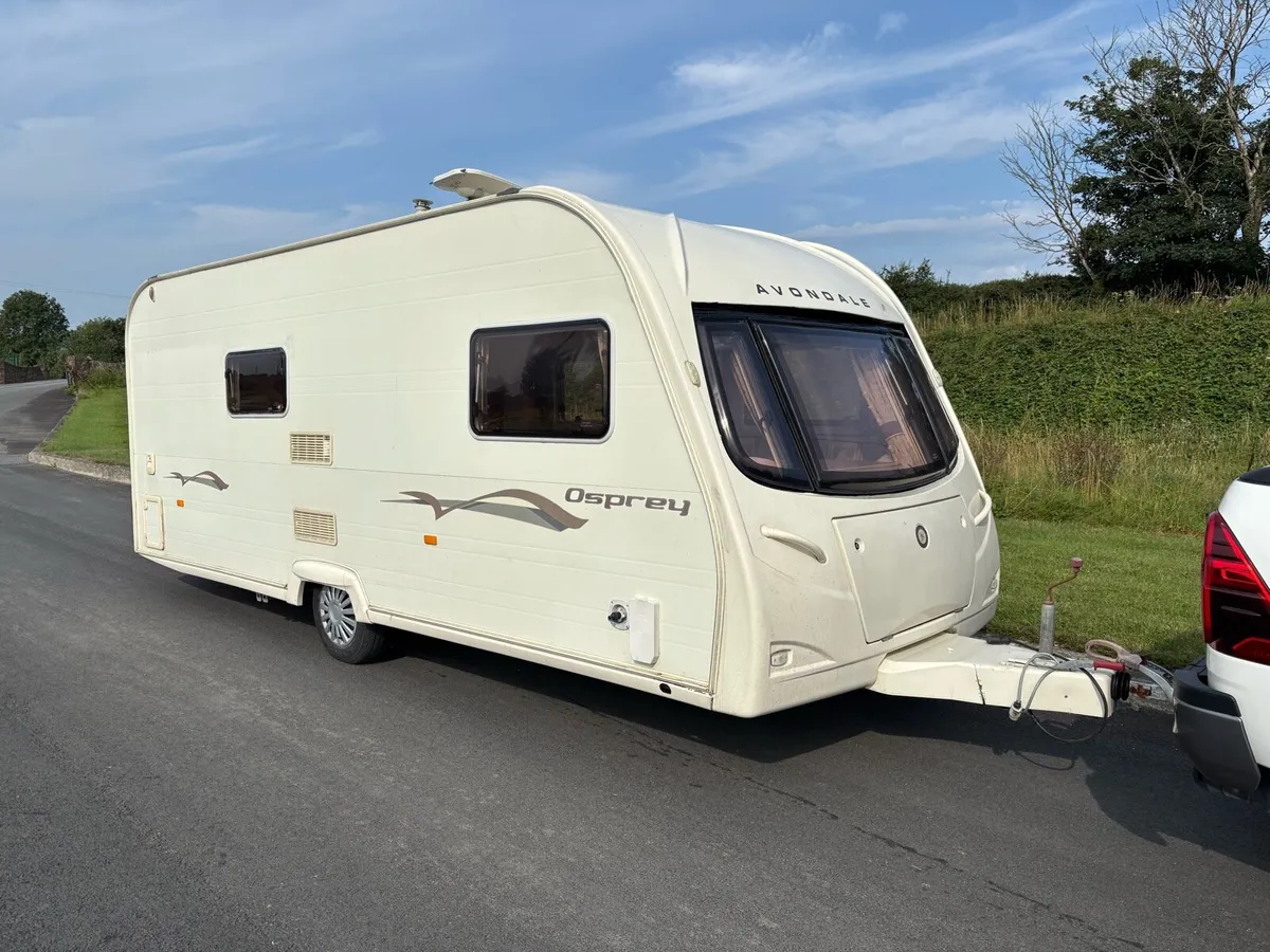 Bargain * Avondale 4 berth caravan - Image 4