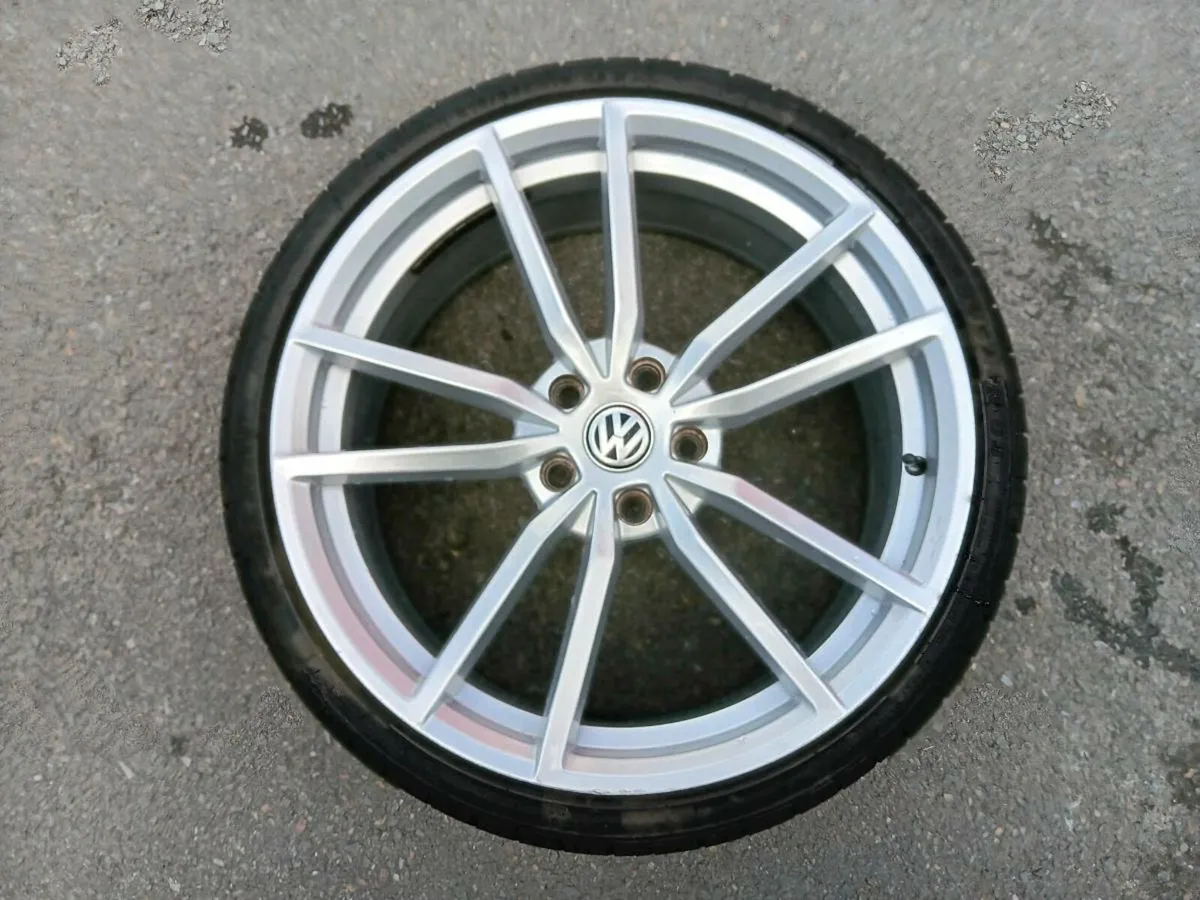 VW PRETORIAS ALLOYS & TYRES - Image 4