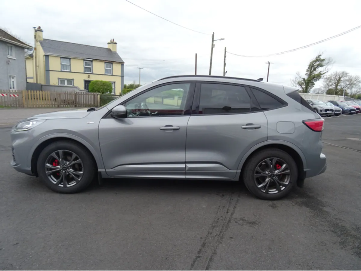 Ford Kuga ST-LINE X 5DR 1.5 TD 120 S6. S6.2 M6 - Image 3