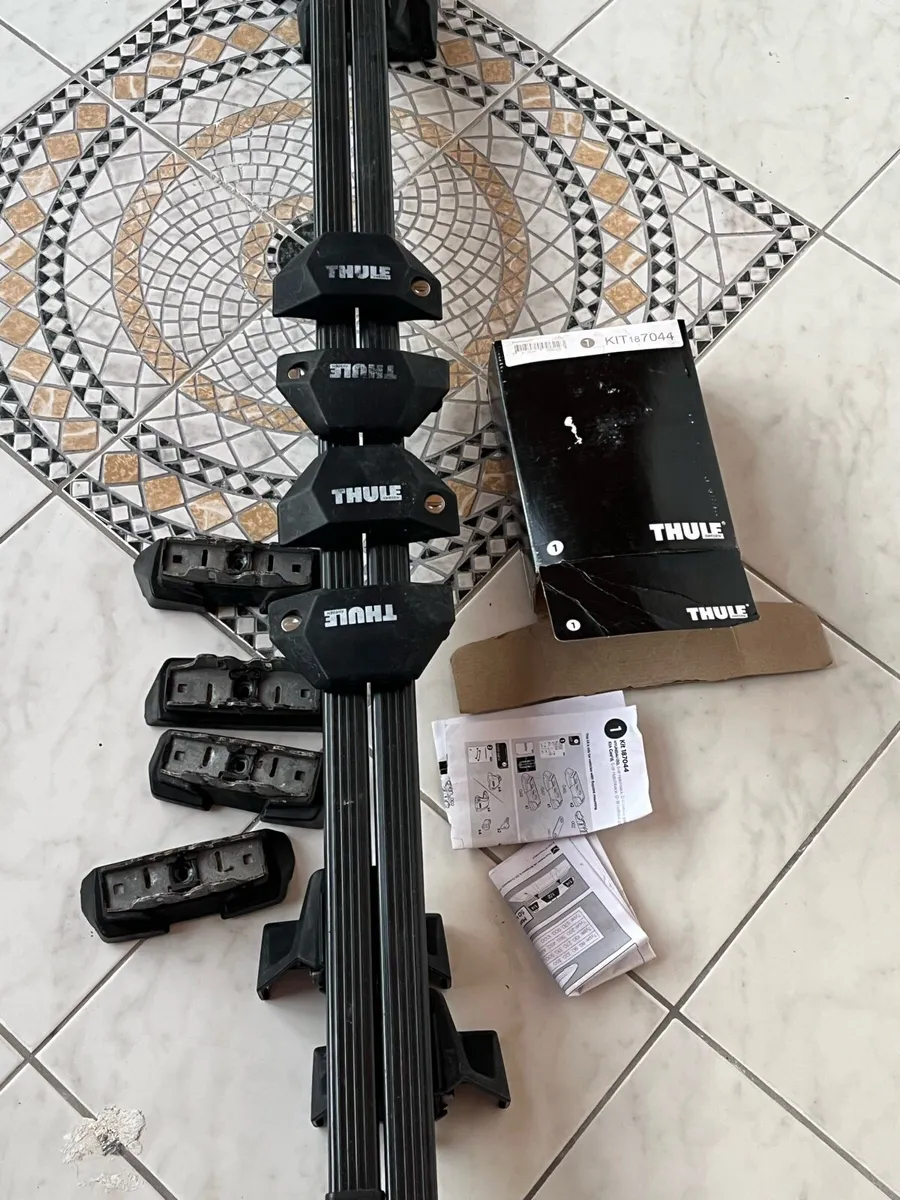 Thule Roof Rack Kit - Image 1