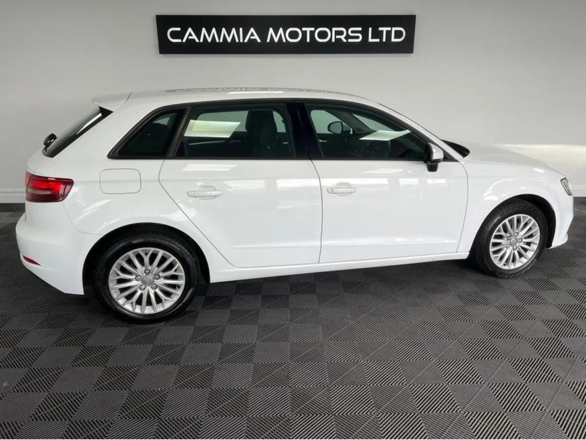 Audi A3 AUDI A3 SPORTBACK 1.0 TFSI 115 BHP*MULTI F - Image 4