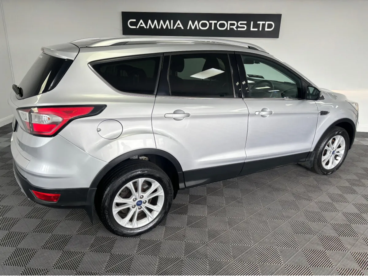 Ford Kuga FORD KUGA TITANIUM 1.5 TDCI 120PS F FWD - Image 4