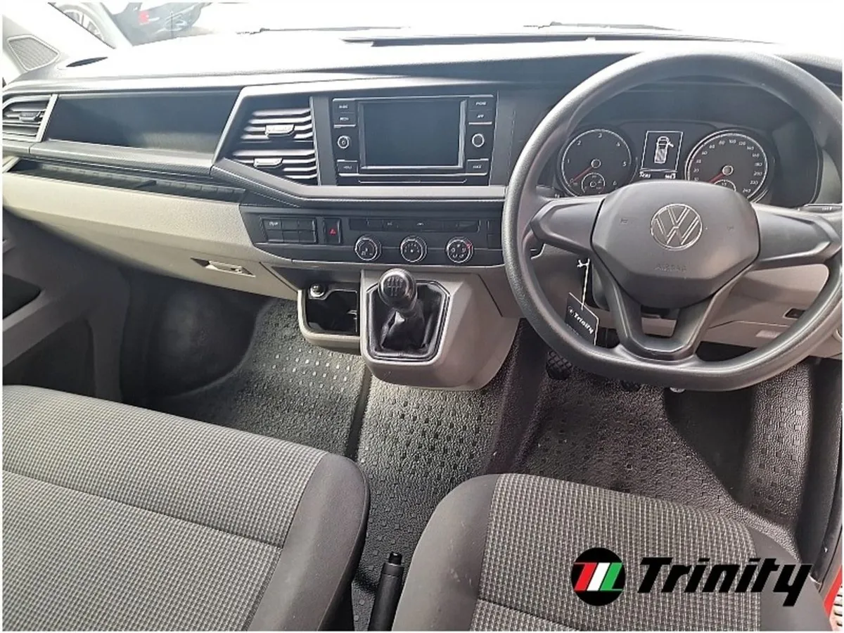 Volkswagen Transporter Transporter T6 28 PVS TDI - Image 2