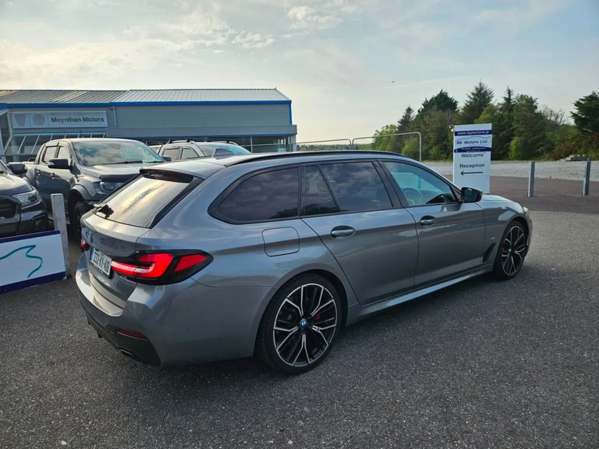 BMW 5-Series 520D M Sport Pro 5TMA 4DR Auto - Image 4
