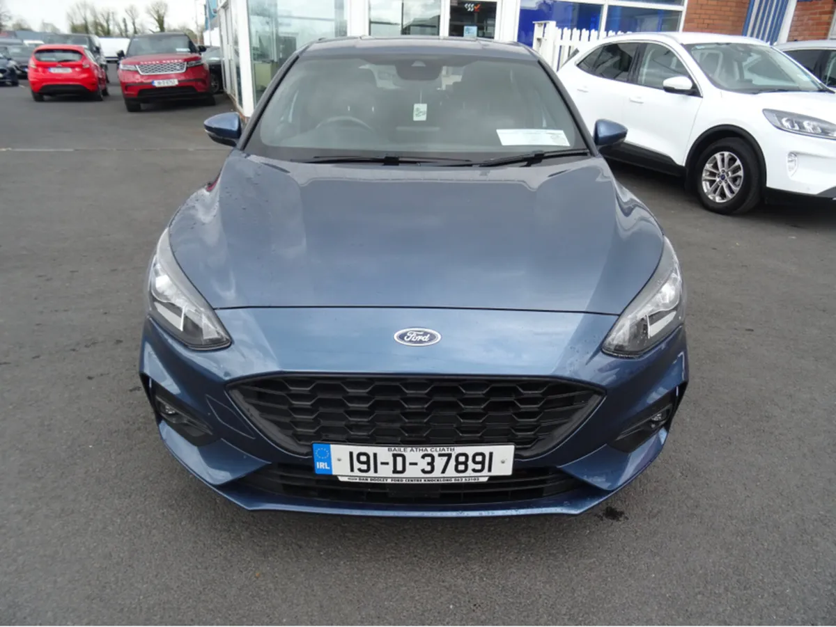 Ford Focus ST-LINE 1.0 ECOBOOST 125 125PS 4DR - Image 2