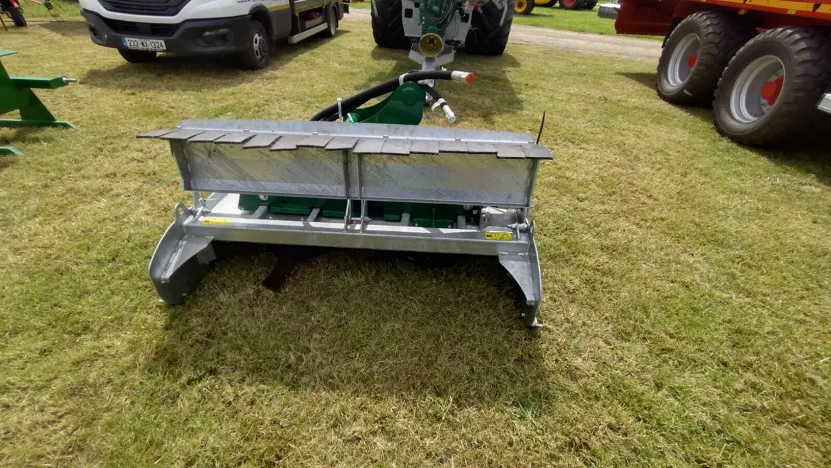 Major Hedgecutter Head - Image 1
