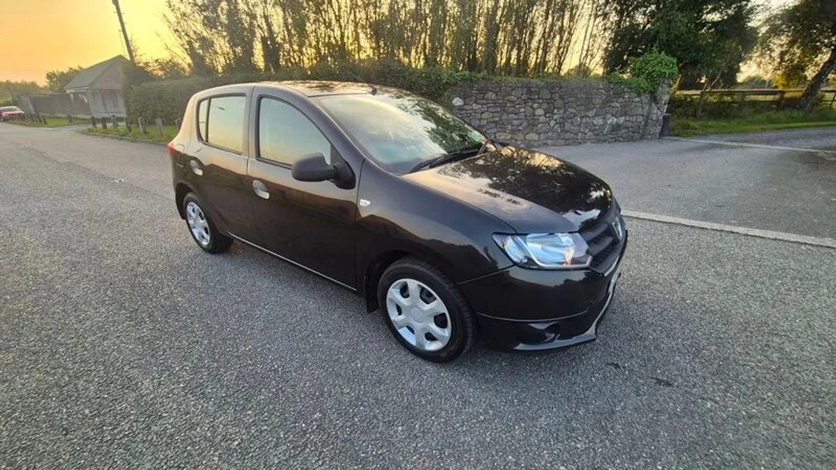 2013 Dacia Sandero - Image 2