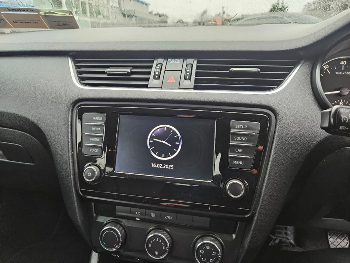 Skoda Octavia Ambition 1.0tsi 115HP 4DR - Image 4