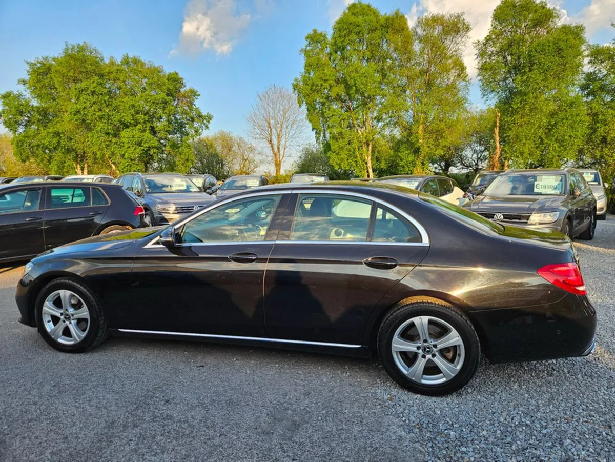 Mercedes-Benz E-Class D SE 4DR Auto - Image 3