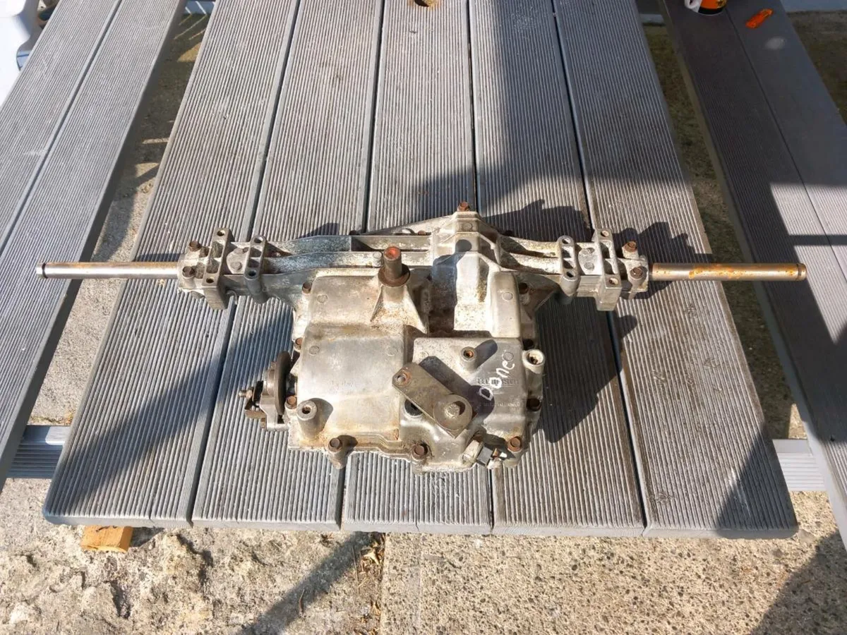 Castlegarden/peerless manual gearbox for sale - Image 1