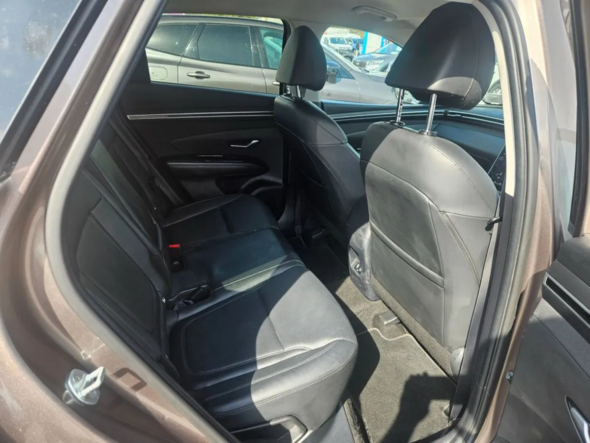 Hyundai Tucson Executive 5DR - Image 4