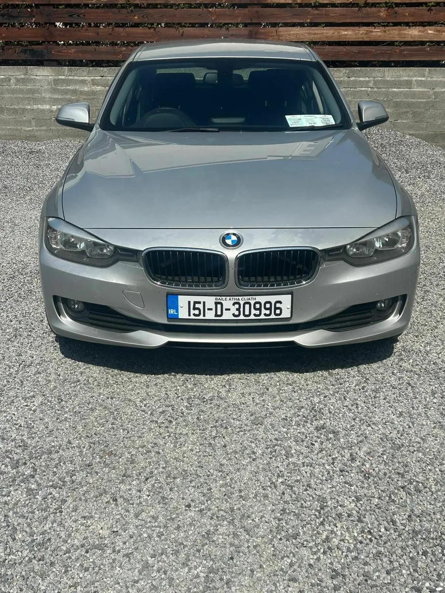 BMW 3-Series 2015 - Image 2