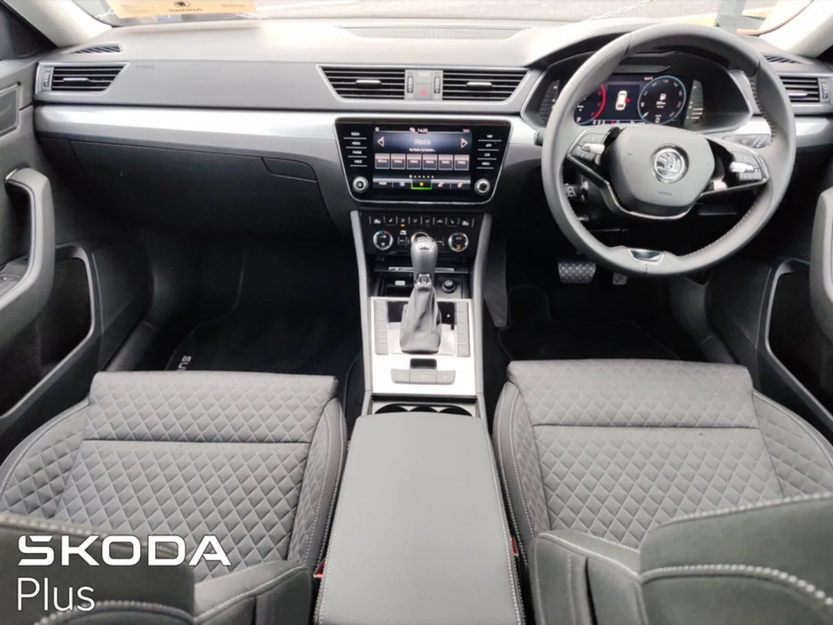 Skoda Superb COMBI ESTATE AMBITION 2.0 TDI 150 - Image 4