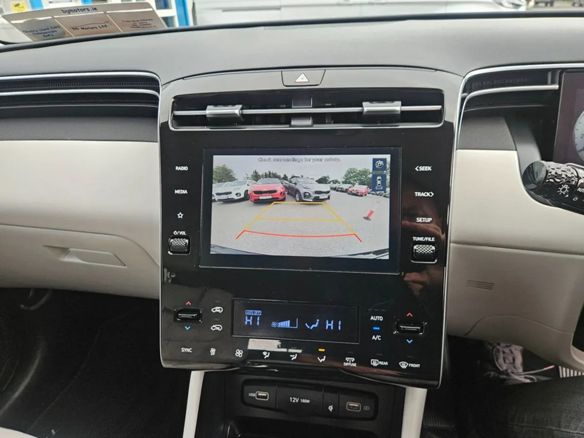 Hyundai Tucson Executive 5DR - Image 4