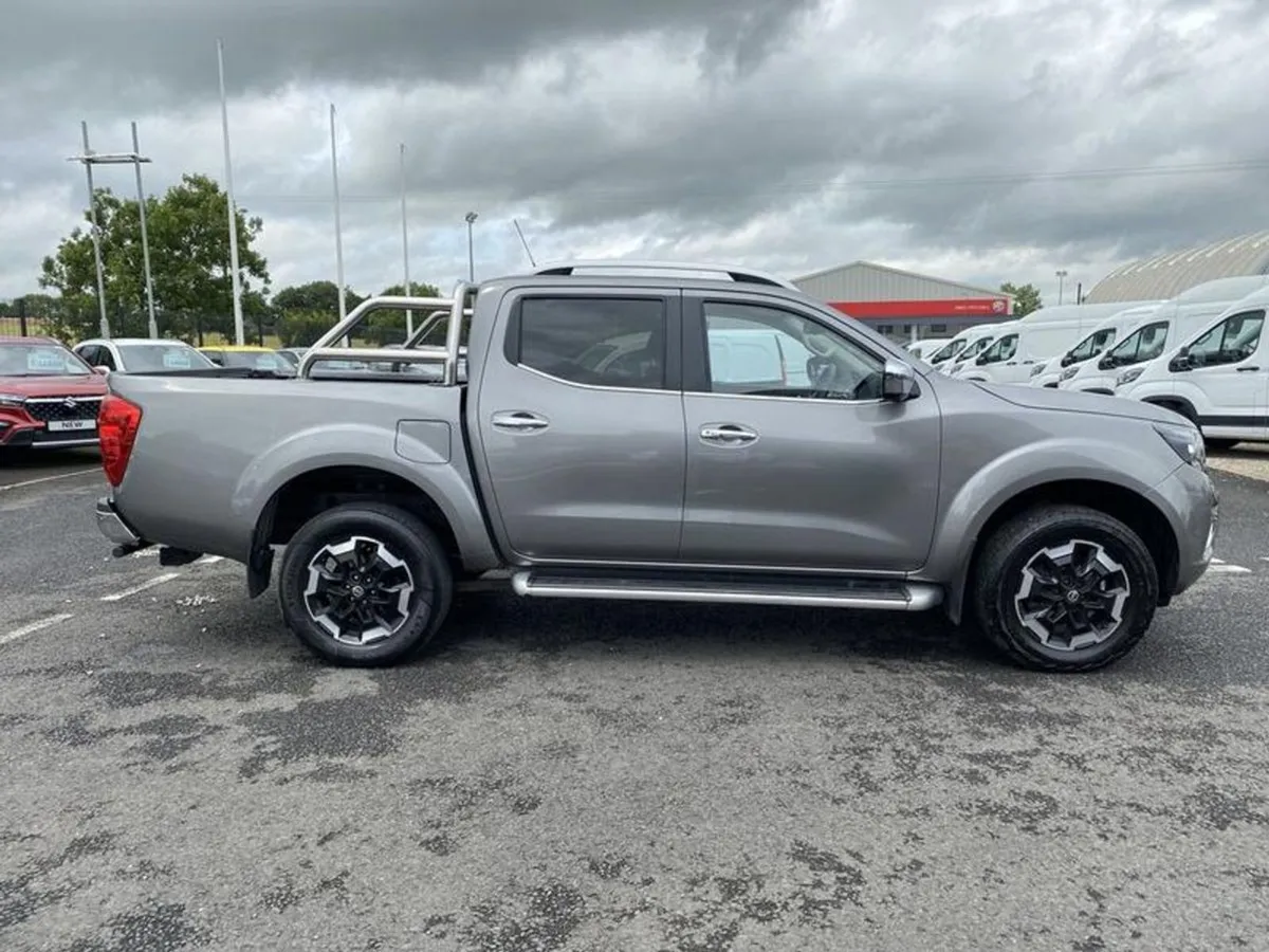 Nissan Navara Double Cab Pick Up Tekna 2.3dci 190 - Image 4
