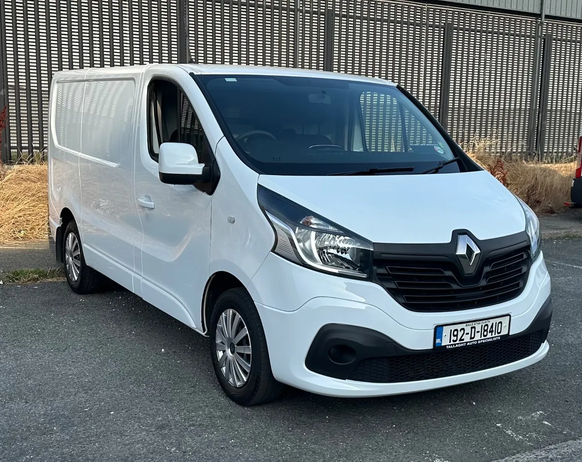 192 Renault Trafic Low KLM’s - Image 1
