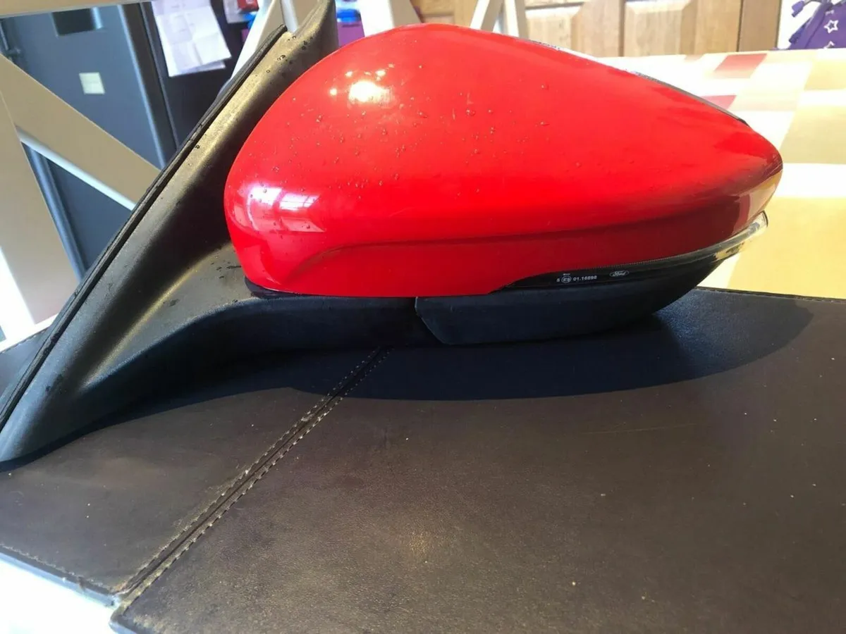 MK4 (2018 - 2021) Ford Focus Wing Mirror - Damaged - Image 1
