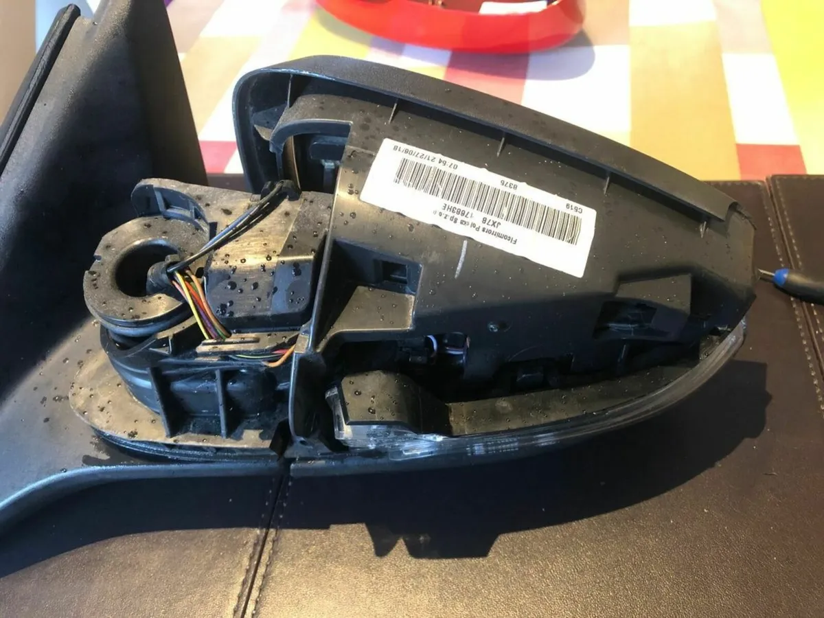 MK4 (2018 - 2021) Ford Focus Wing Mirror - Damaged - Image 4