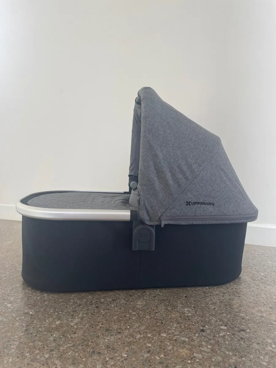 UPPABaby Vista with Piggyback Step - Image 2
