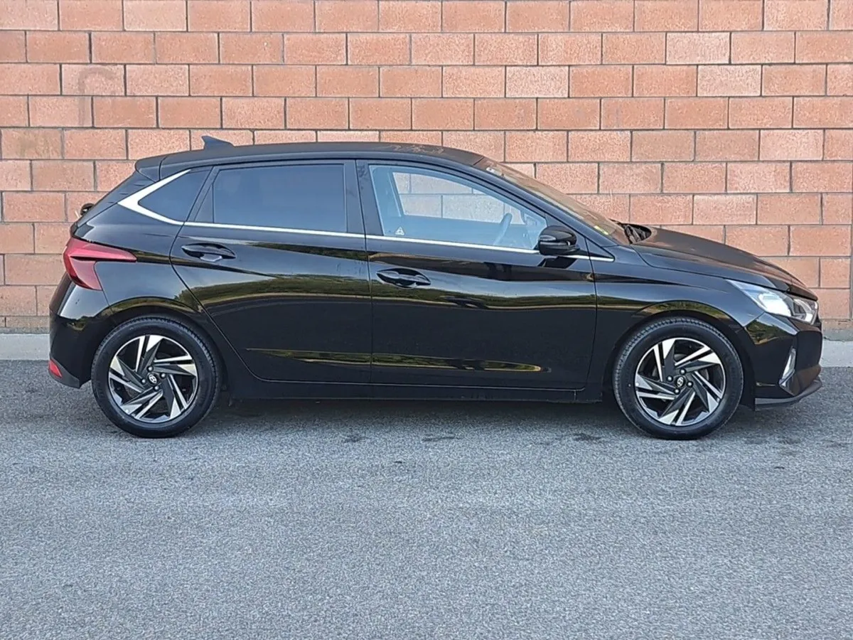 Hyundai i20 Deluxe Plus 1.2 Petrol. - Image 4
