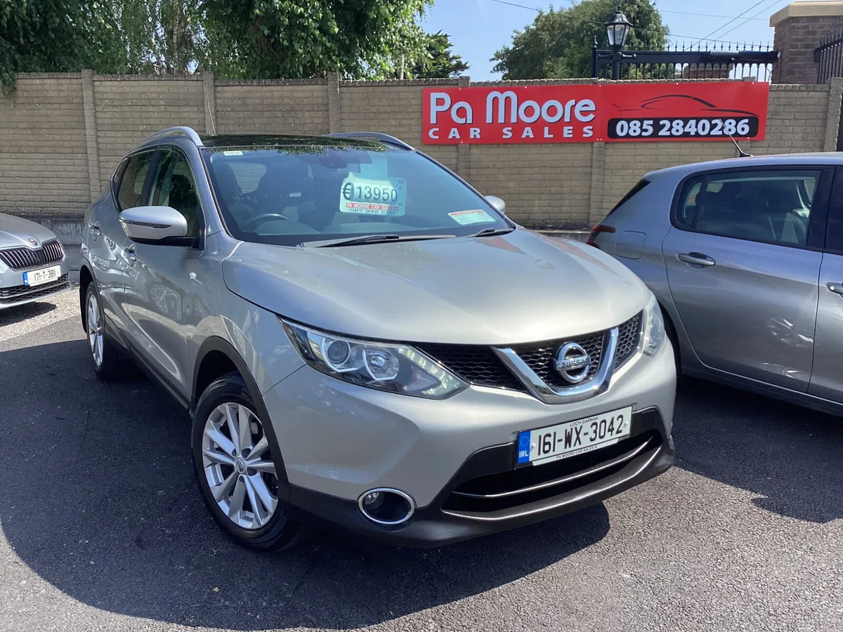 Nissan Qashqai ** CAMERA * SAT NAV - Image 1