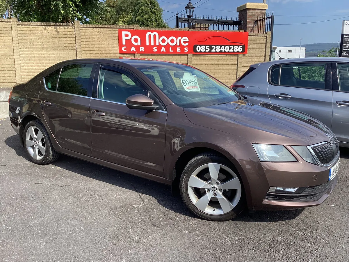 Skoda Octavia ** CAMERA - Image 2