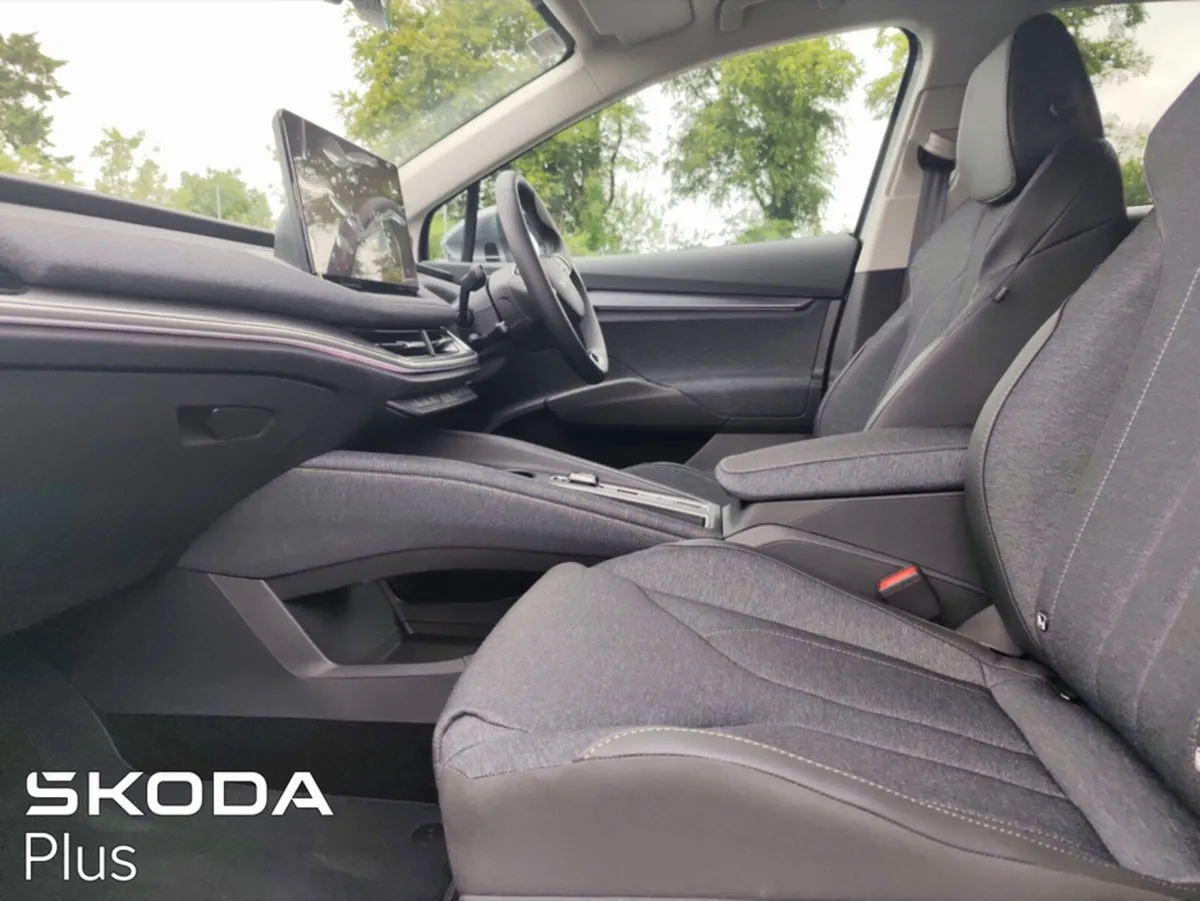 Skoda Elroq 85 5DR A - Image 4