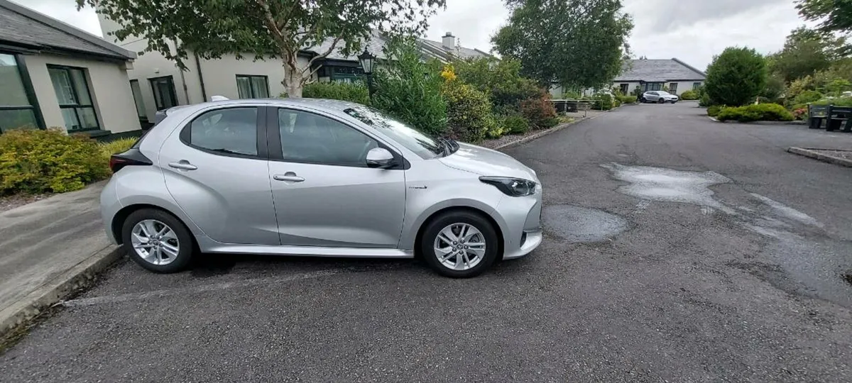 TOYOTA YARIS 2021 AUTOMATIC 1.5 HYBRID LUNA SPEC - Image 2