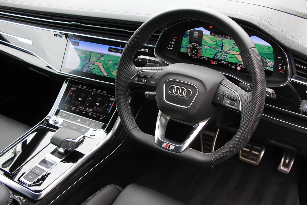 Q7 Black Ed * 50 * 286Bhp * Huge Spec - Image 3