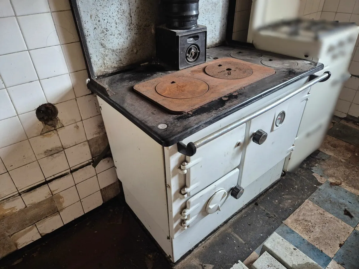 Vintage cast iron range / Solid fuel range /cooker - Image 2