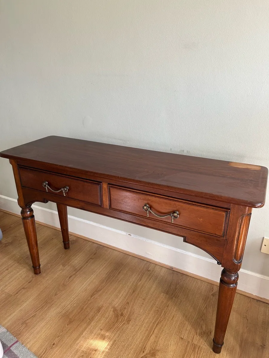 Mahogany sideboard table - Image 1