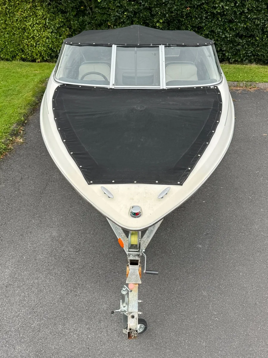 Bayliner Maxum Eddie Bauer Edition - Image 4