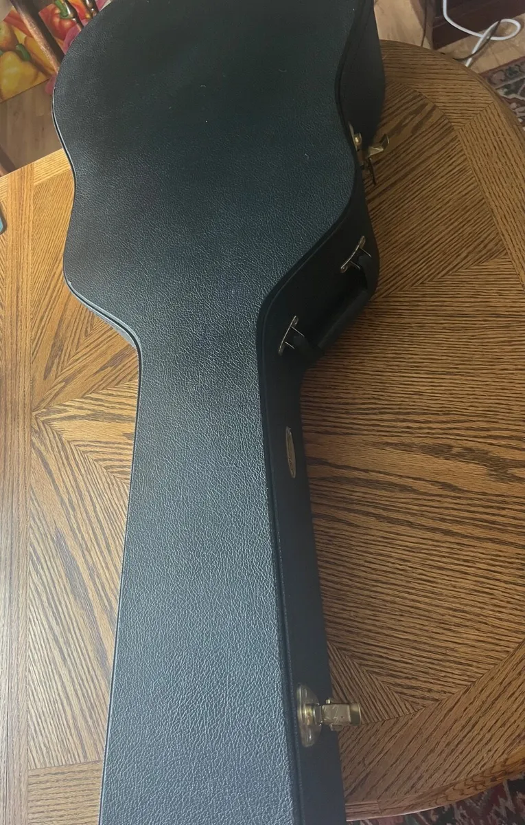 Vintage Martin & Co Guitar case - Image 2