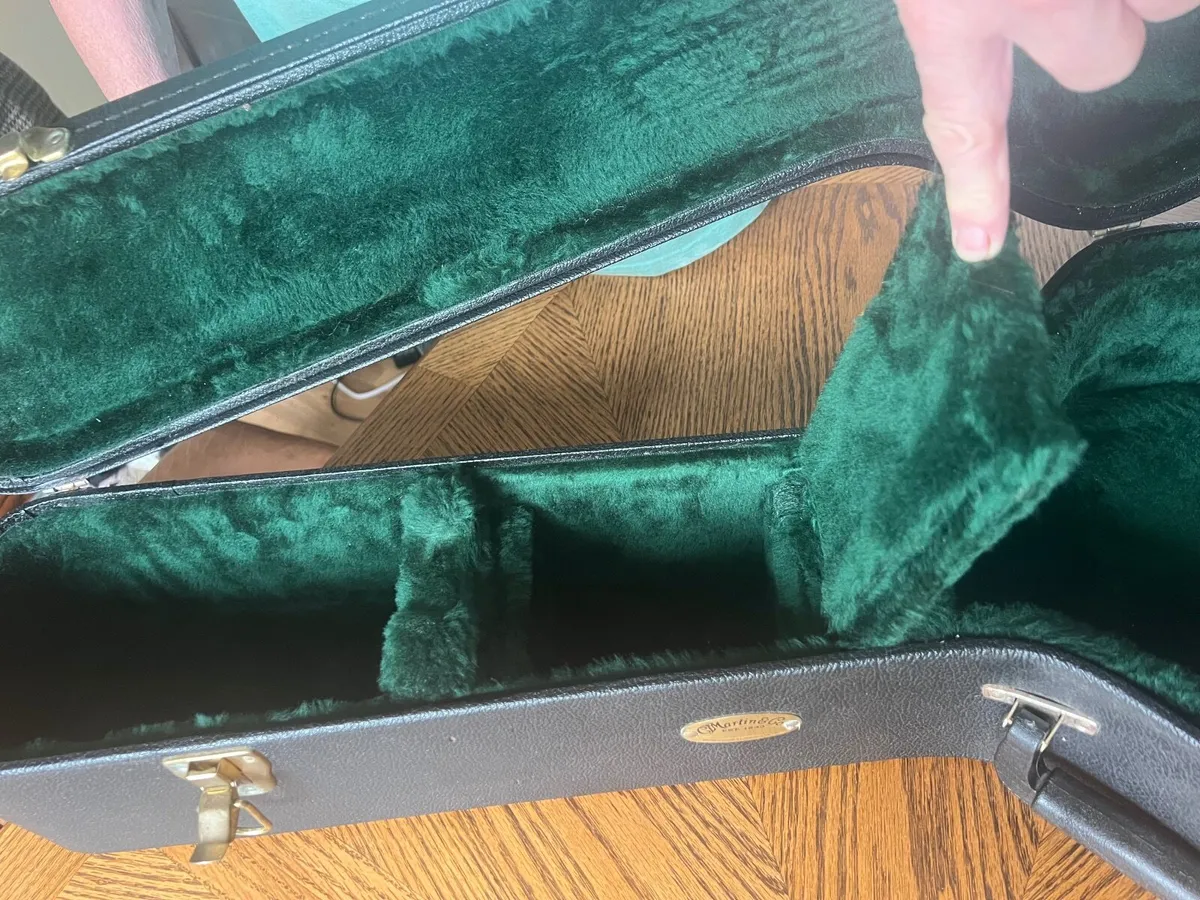 Vintage Martin & Co Guitar case - Image 4