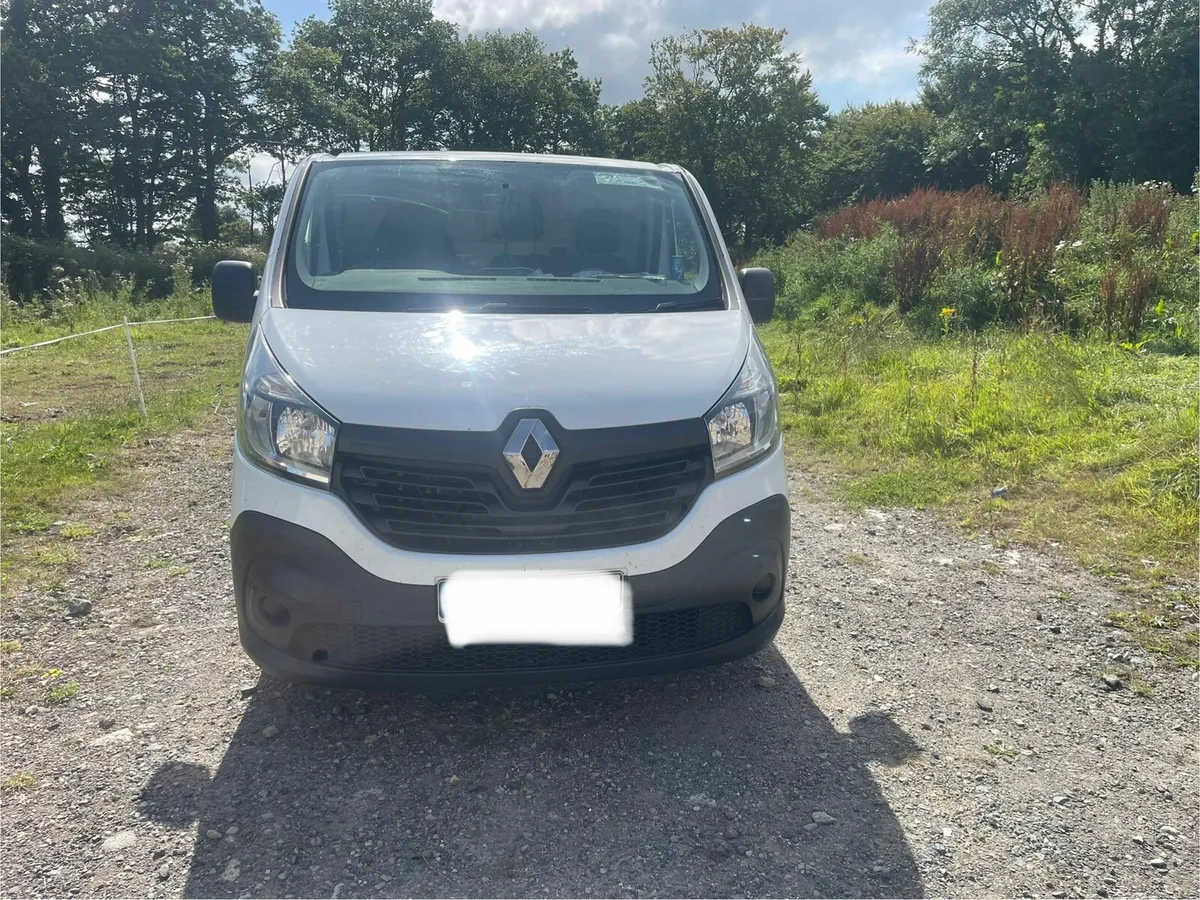 Renault trafic 2015 - Image 1