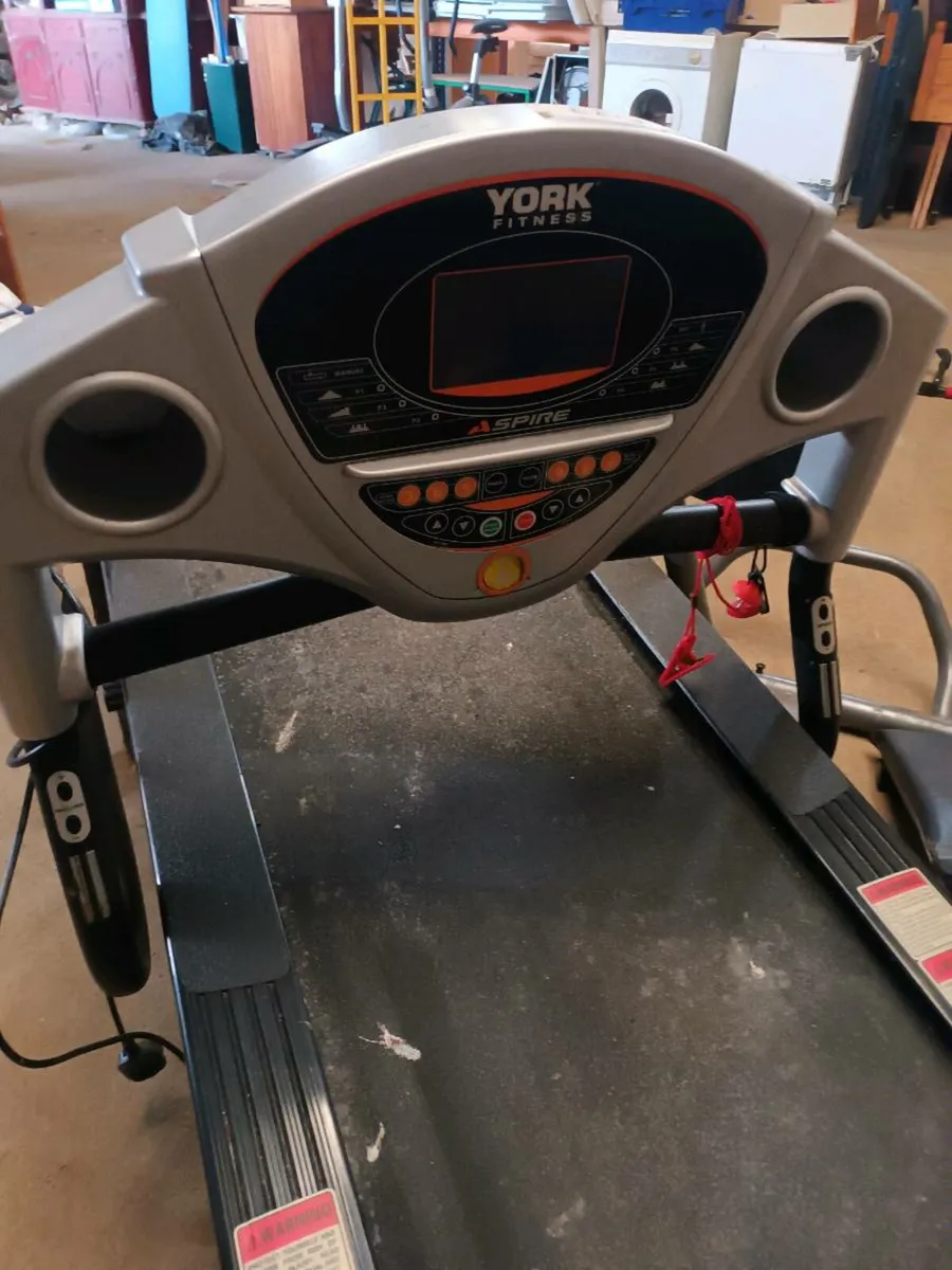 Gym Equipment - Image 4
