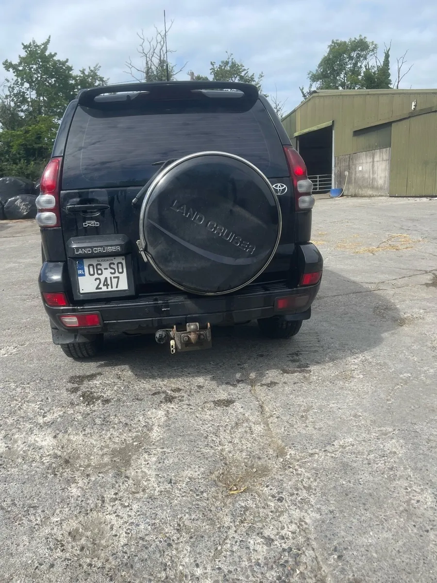 Toyota Land Cruiser - Image 3