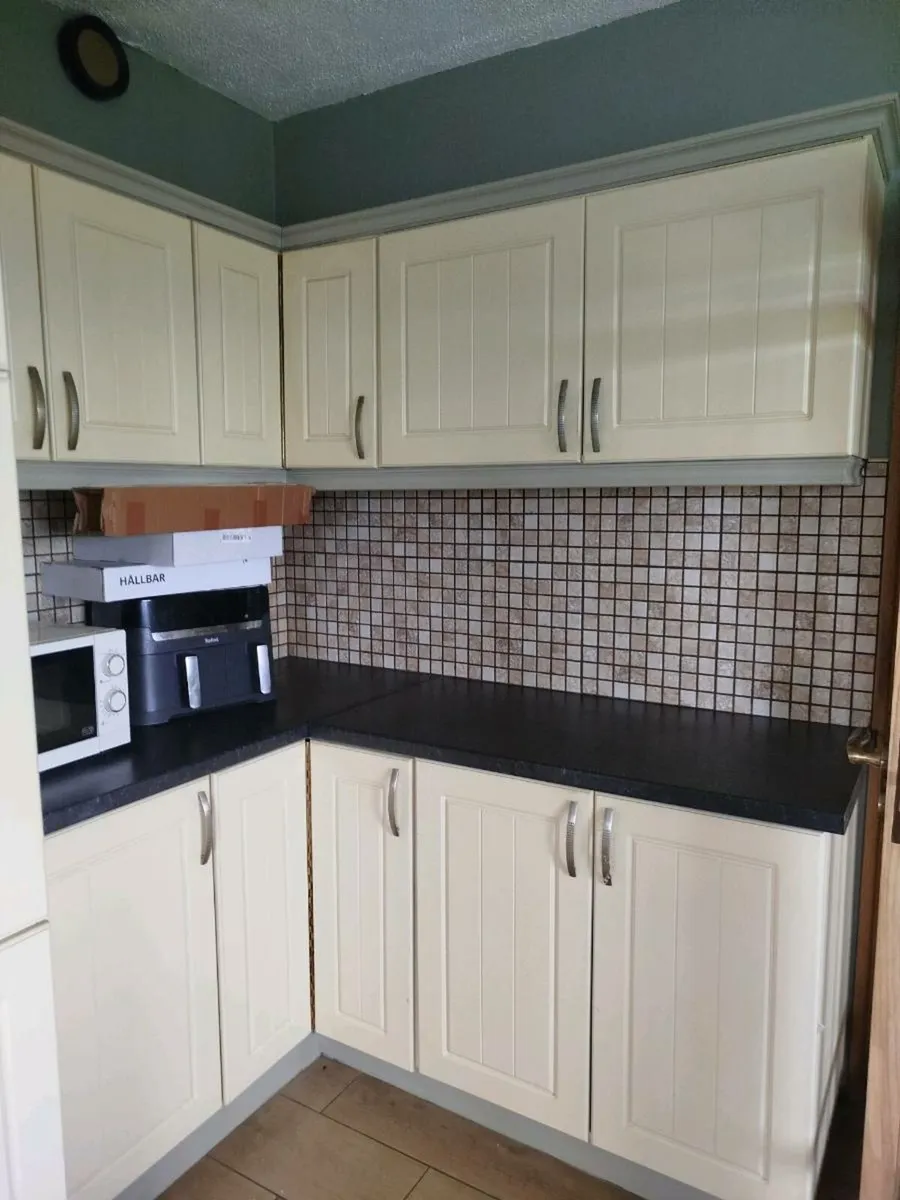 Kitchen--FREE - Image 1