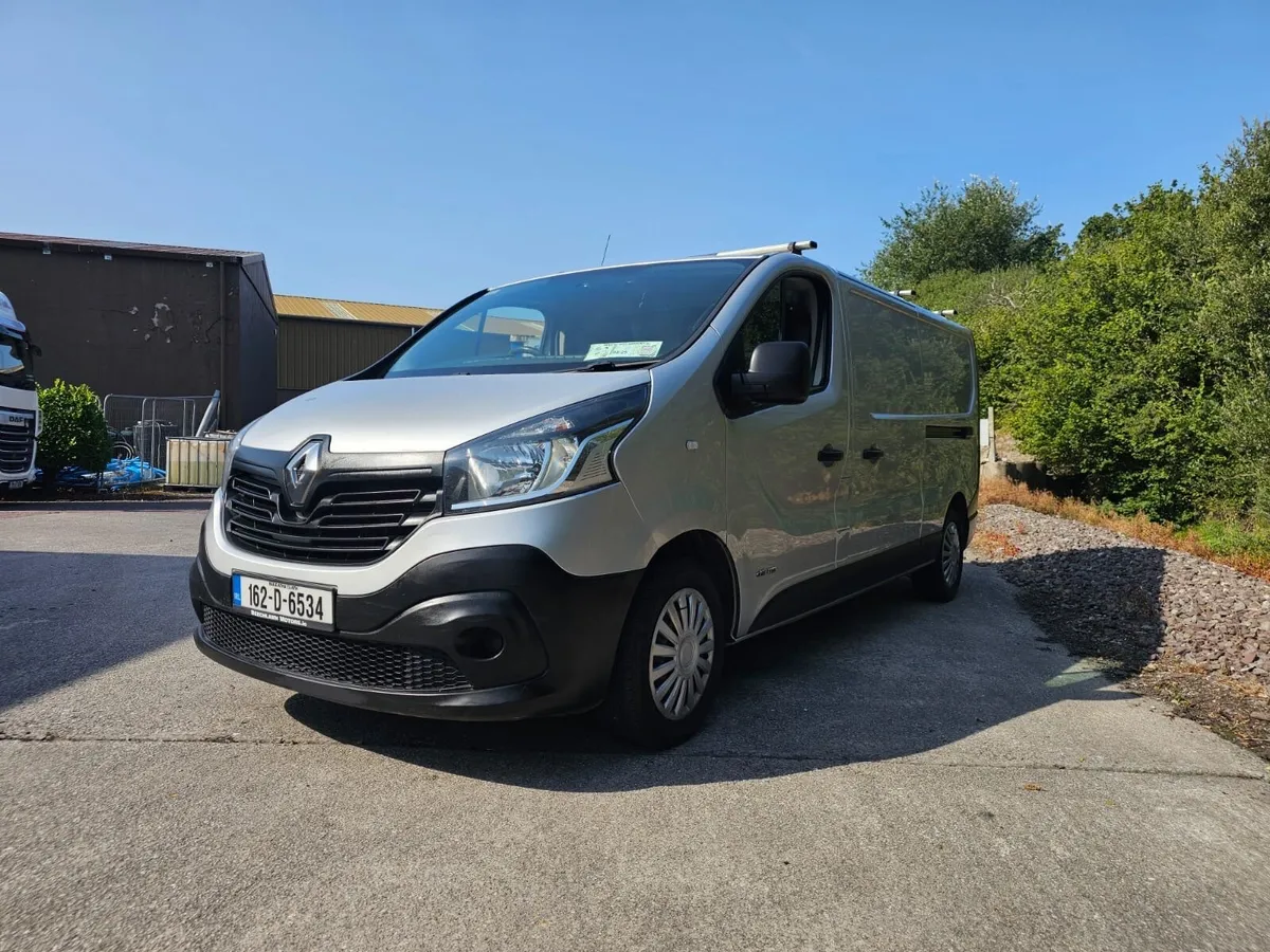 Renault Trafic 2016 - Image 2