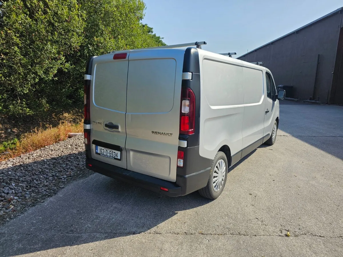 Renault Trafic 2016 - Image 3