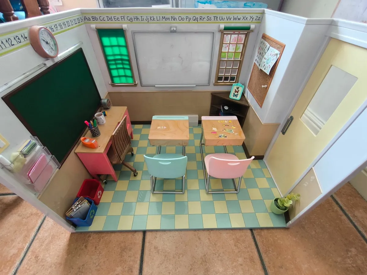 Next Generation Doll School House - Image 1