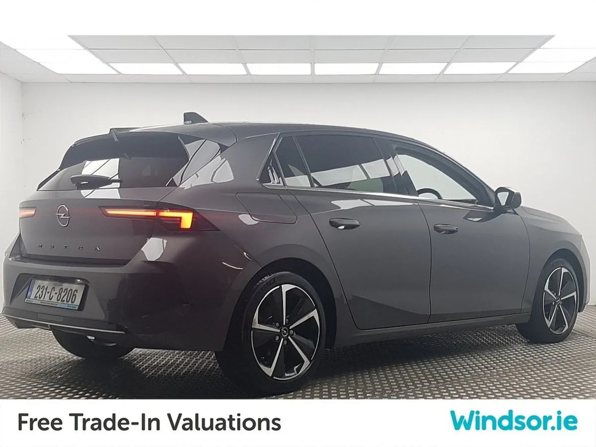 Opel Astra Elegance 1.2 Turbo 130PS 6 Speed - Image 3