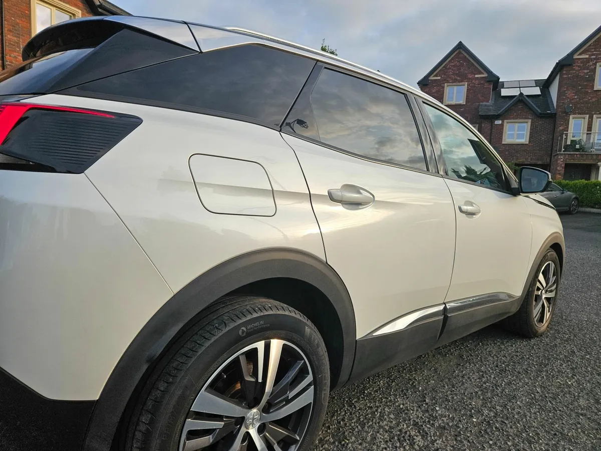 Peugeot 3008 2023 - Image 4